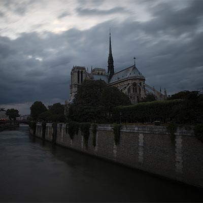 NOTRE DAME DE PARIS